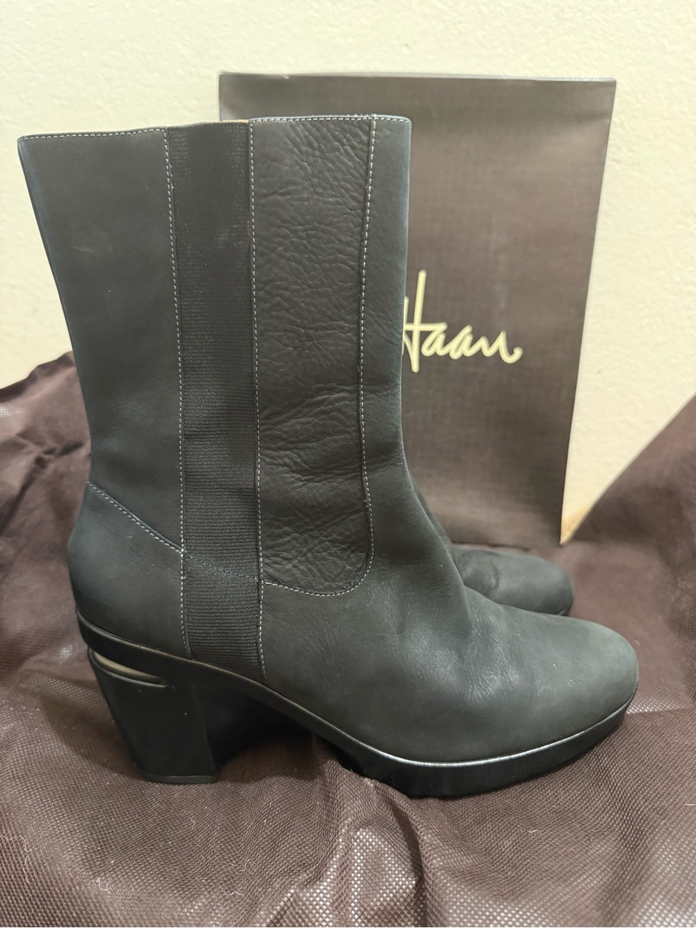 Cole Haan Women’s Black Short Air Sara Boot - Picture 4 of 8